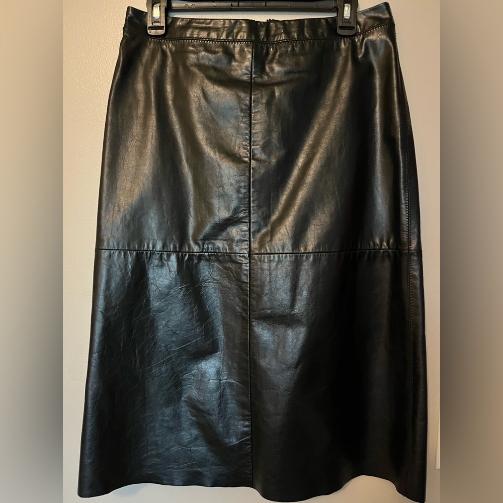 Vintage Gap Genuine Leather knee length Skirt.
